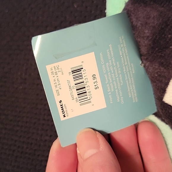 NWT Bundle, 2 festive kitchen towels, wine stopper & 2 stemless wine glasses - Picture 3 of 7